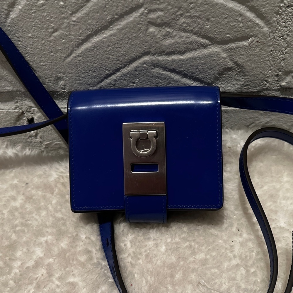 Ferragamo Twins Gancio Lock Crossbody Bag Blue - Picture 6 of 6